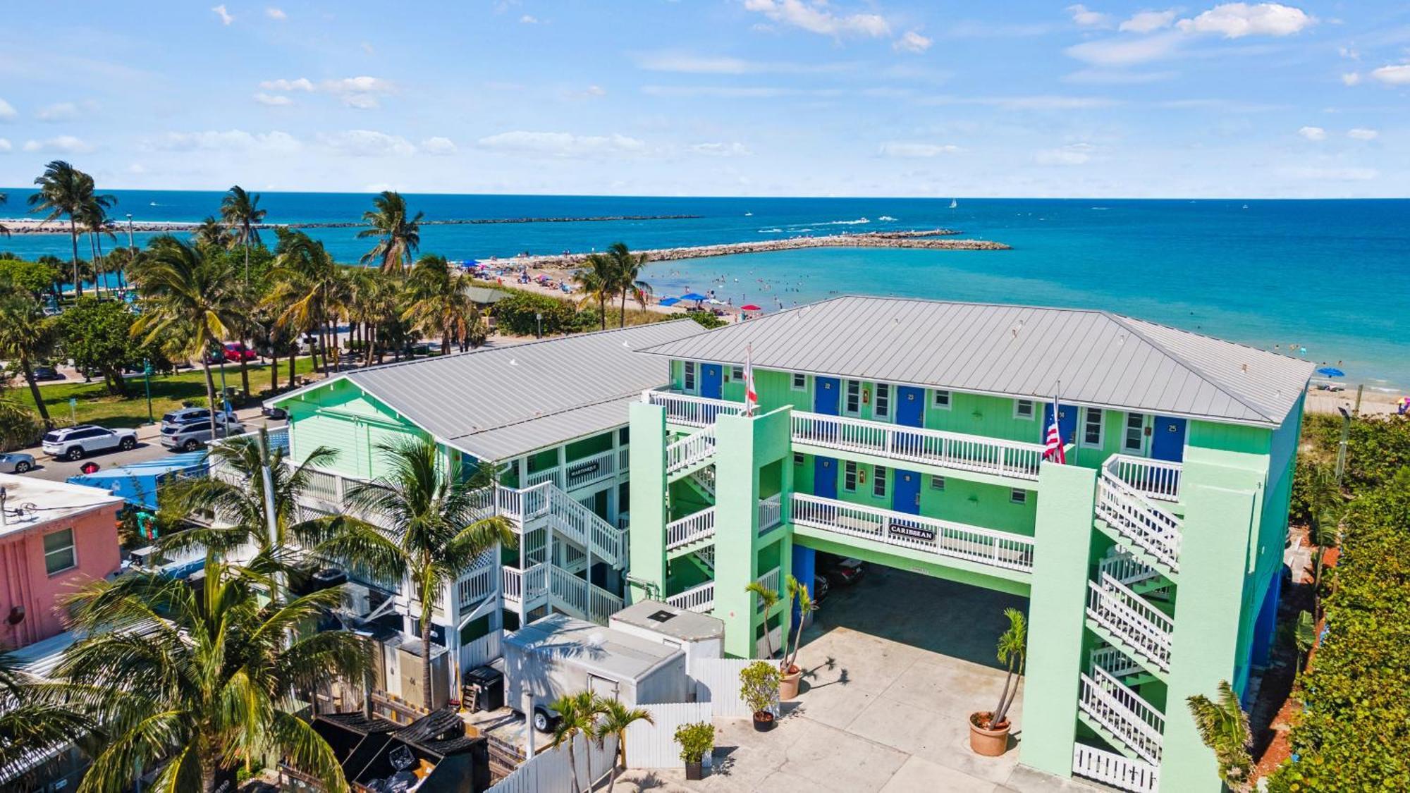 Ocean View Hotel Room With Balcony- King Bed #21 Fort Pierce Exterior photo
